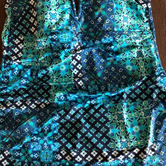 Lands’ End Bandeau tankini top - Picture 3 of 8